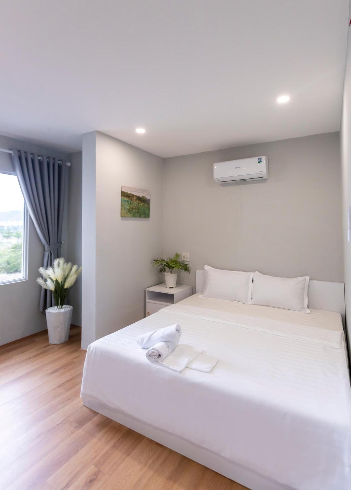 Cosmos Hotel Nha Trang By Ht Bagian luar foto