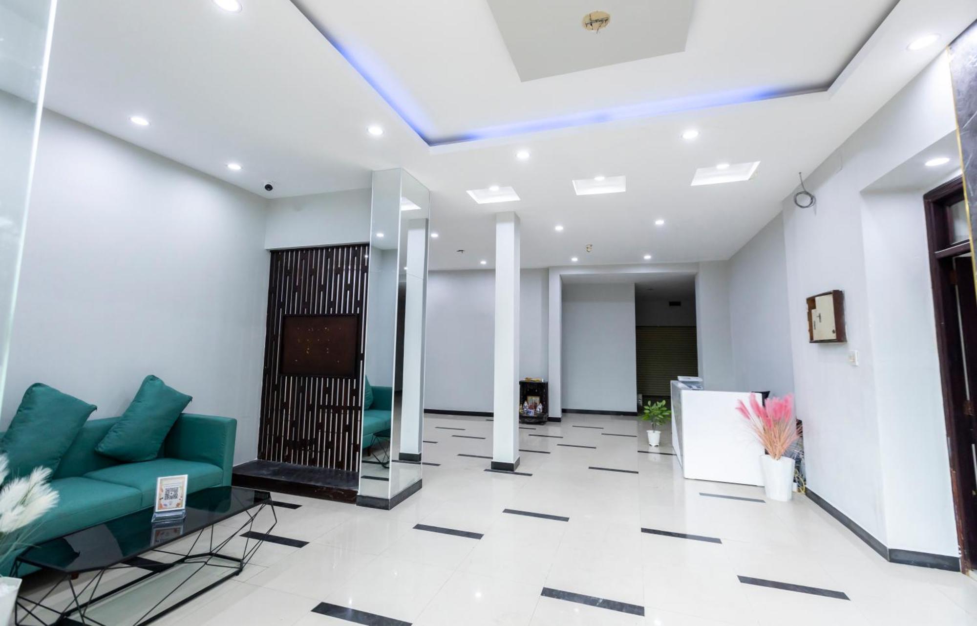 Cosmos Hotel Nha Trang By Ht Bagian luar foto