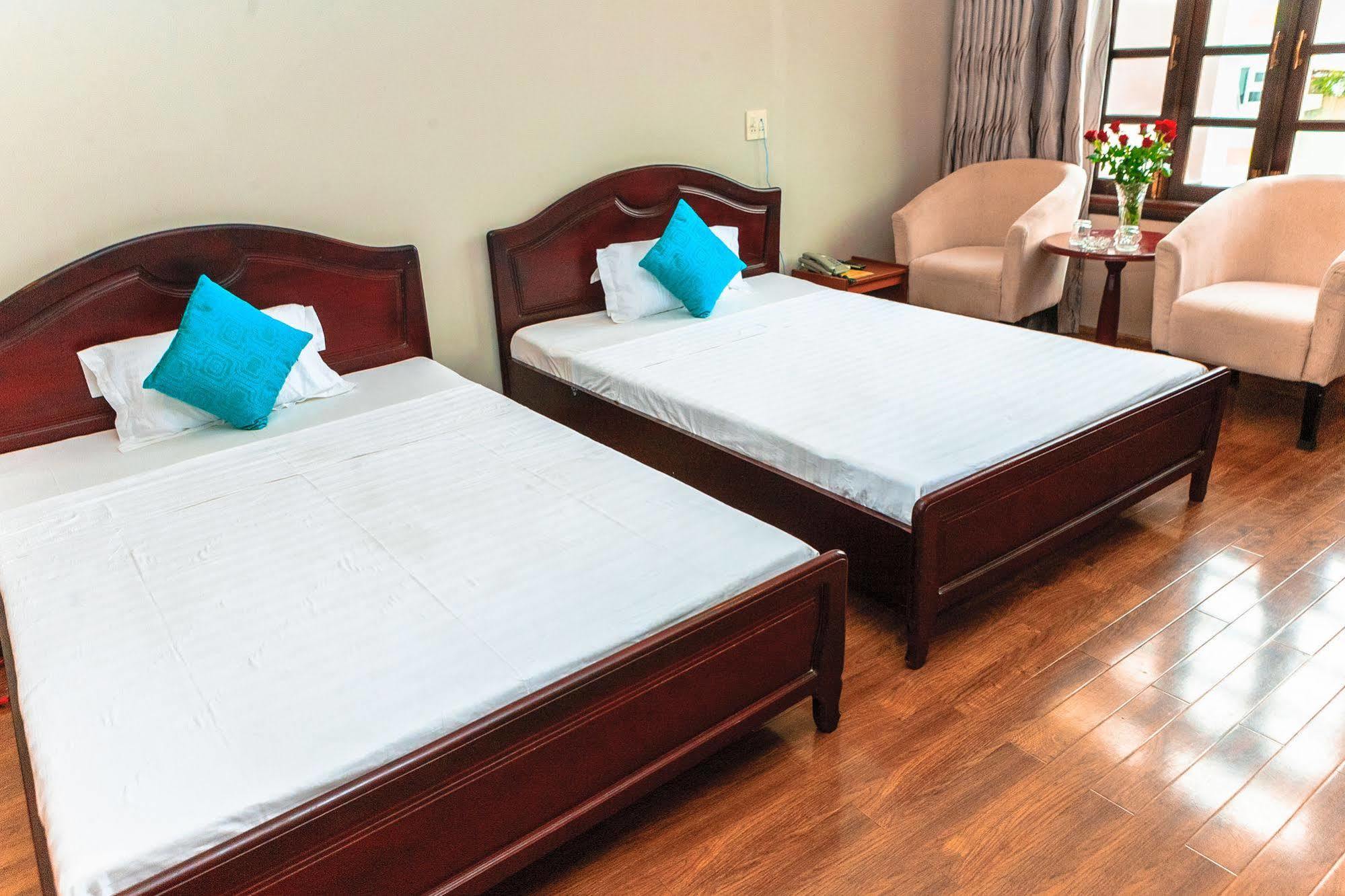 Cosmos Hotel Nha Trang By Ht Bagian luar foto